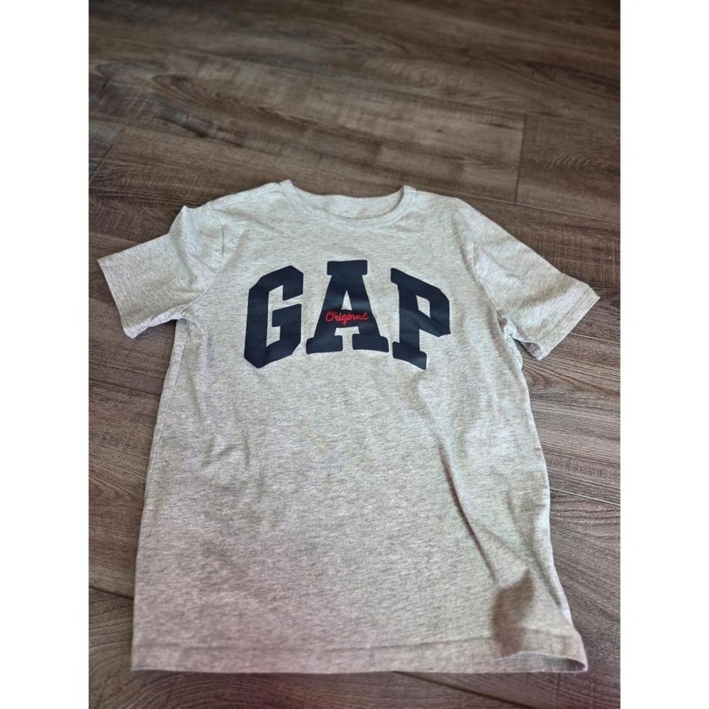 Gap kids boy tee size Medium‎